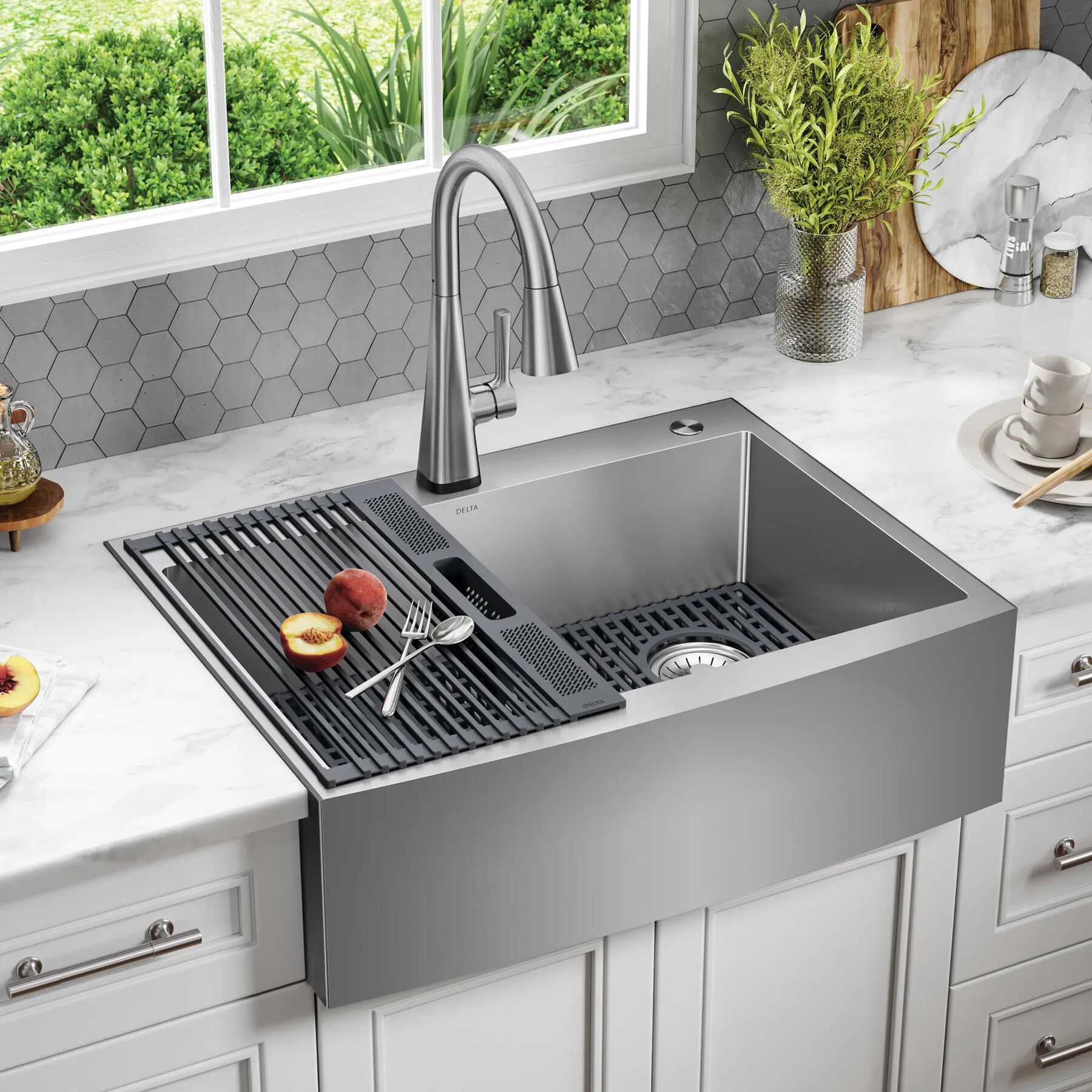 30&rdquo; Retrofit Farmhouse Apron Front 16 Gauge Stainless Steel Single Bowl Kitchen Sink for Undermount / Drop-In Installation with Accessories
